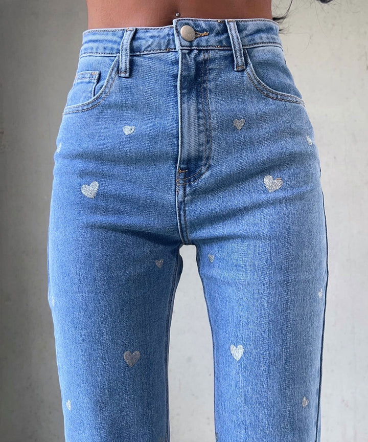 Damer stretchjeans med vide ben og hjerteprint - Amelie