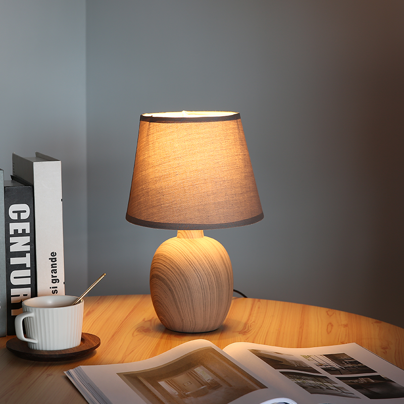 Trendy bordlampe - Erik