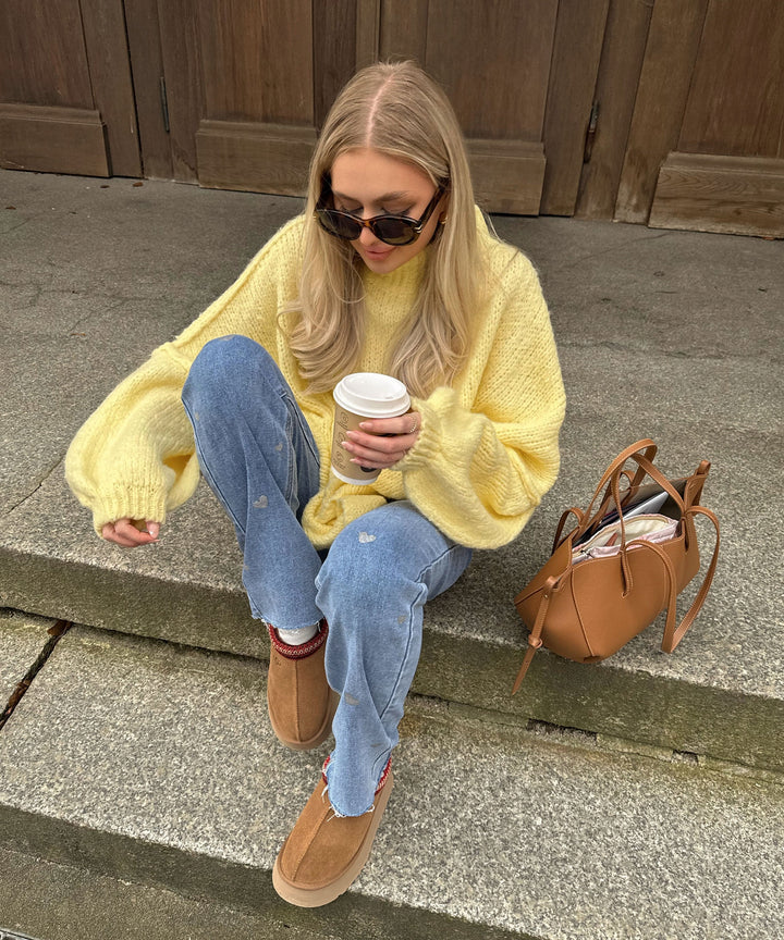 Damer stretchjeans med vide ben og hjerteprint - Amelie