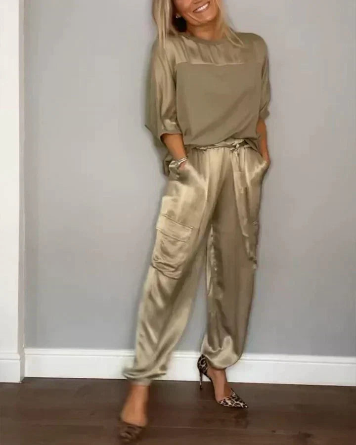 Stilfuld og luftig satin-jumpsuit til damer til særlige lejligheder – Yasmina