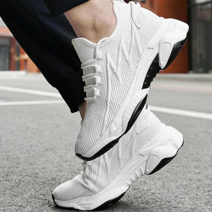 Diskret forhøjende herresneakers med stil – MaxLift Boost