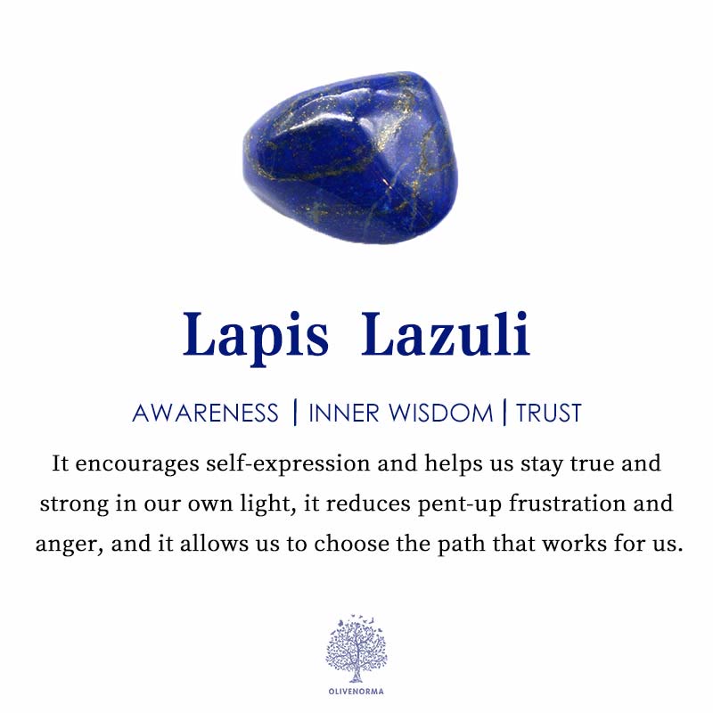 Lapis Lazuli Edelstein, blau mit goldenen Adern, fördert Bewusstsein und innere Weisheit.