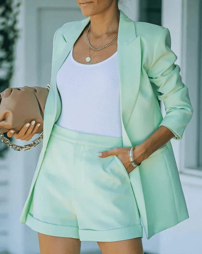 Efterårsblazer-sæt med shorts – Alsidigt & stilfuldt – Larissa