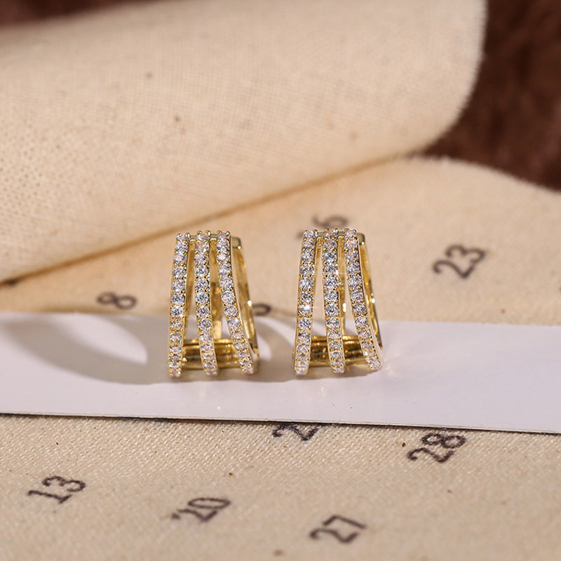 Goldene Ohrringe mit Zirkonia, luxuriös, elegant, für Frauen, Schmuck, Geschenkideen.