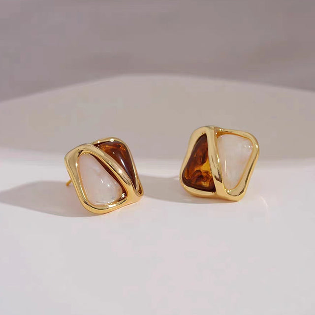 Goldene Ohrringe mit weißem und braunem Stein, koreanisches Design, modisch für Frauen.