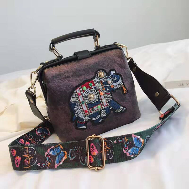 Broderet mandala-skuldertaske – let og alsidigt boho-design