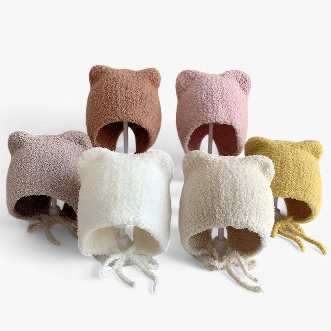 Babylue med øreklapper - Blød varme og sødt design - Finn