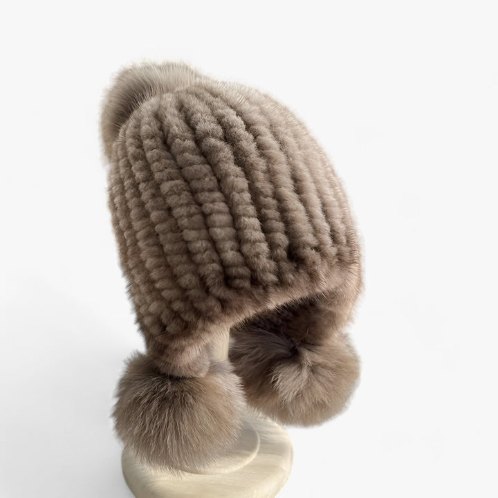 Luksus pelslue fra van Wezel med rævepels-pompon - Valeria