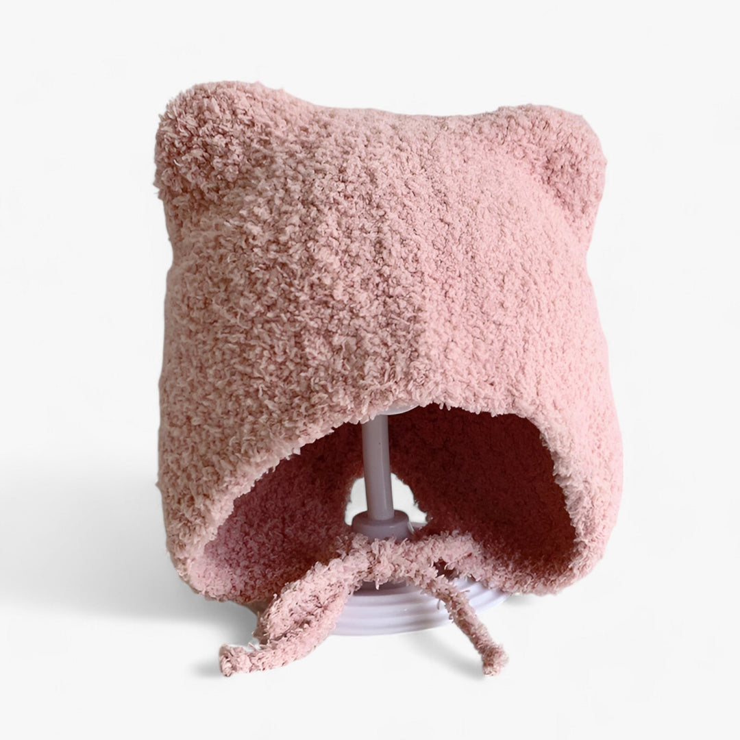 Babylue med øreklapper - Blød varme og sødt design - Finn