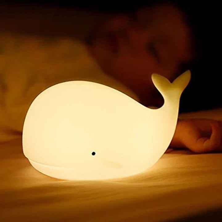 Sød hval-natlampe med skiftende farver - GlowWhale