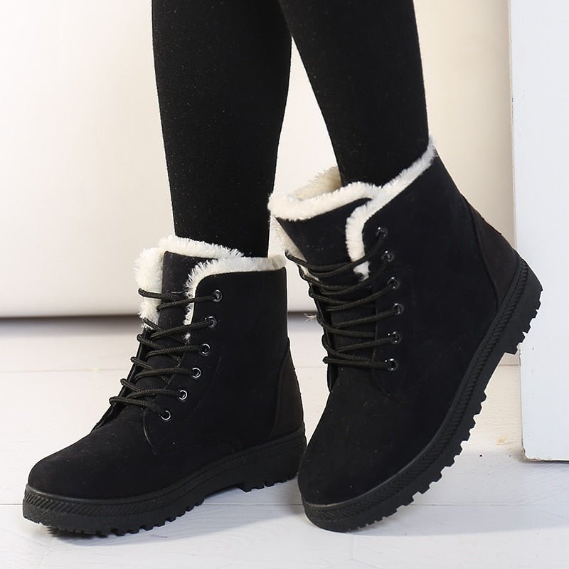 Varmeforede dames vinterstøvler med snørebånd - Eliza Fur Boot
