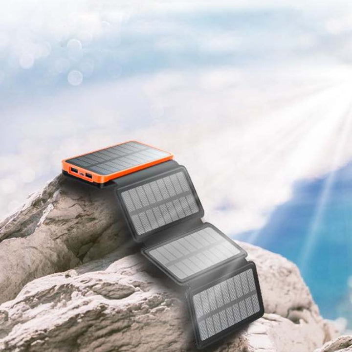 Solenergi-powerbank med 4 paneler og 3 USB-udgange – SunCore